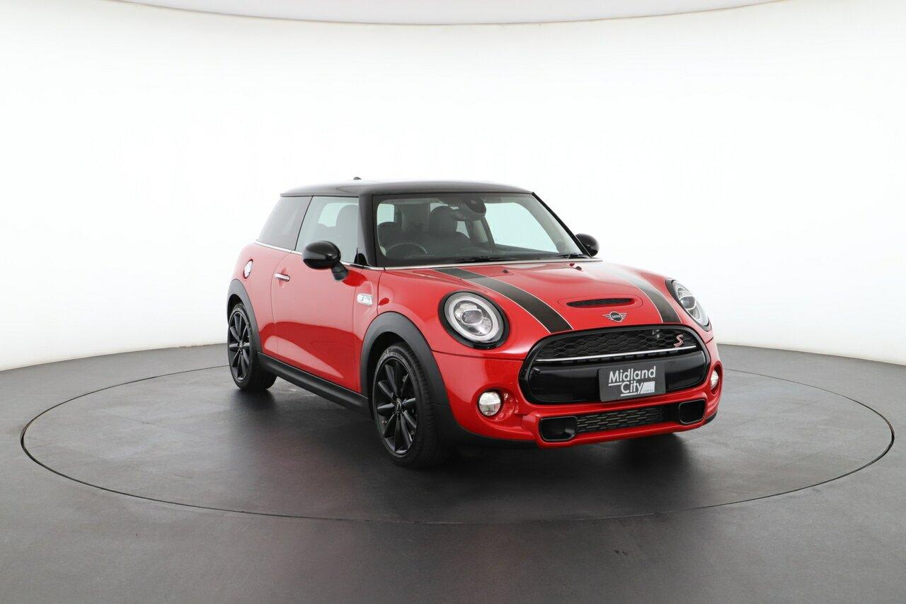 Mini Hatch image 4