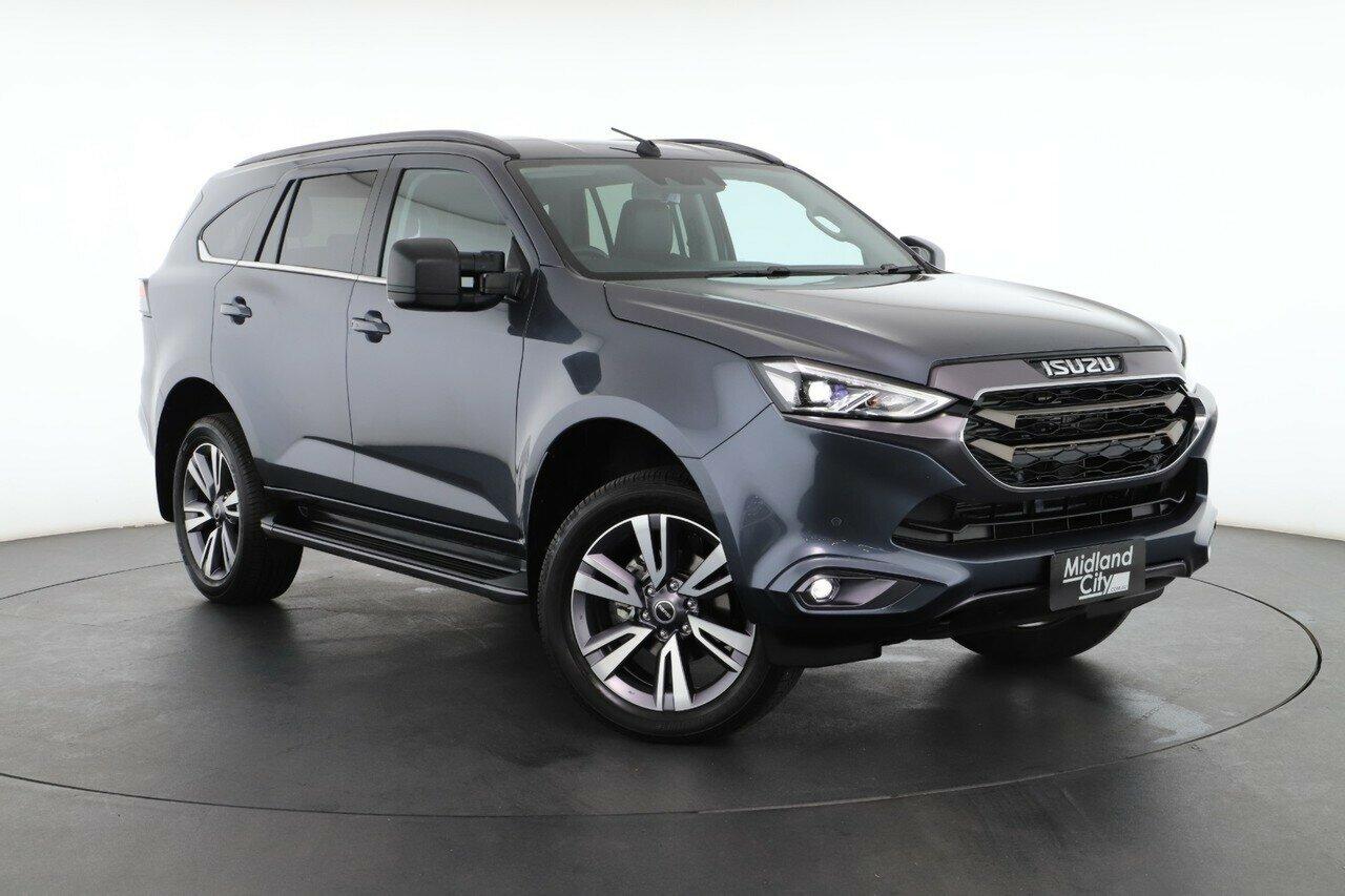Isuzu Mu-x image 1
