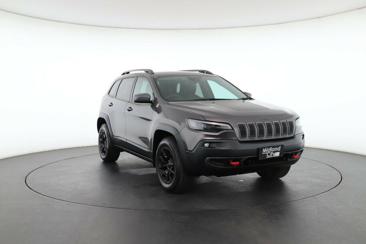 Jeep Cherokee image 3