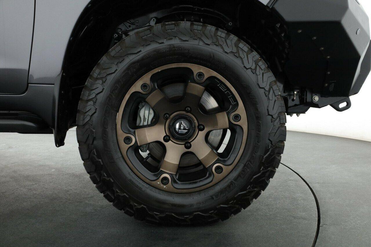 Toyota Landcruiser image 4