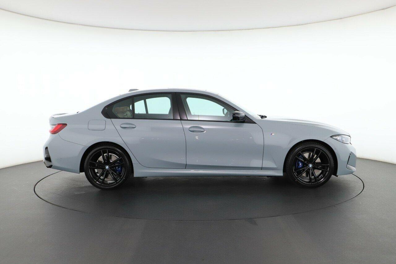 BMW 3 Series image 2