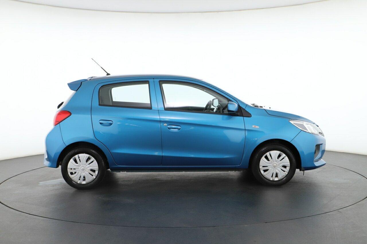 Mitsubishi Mirage image 2