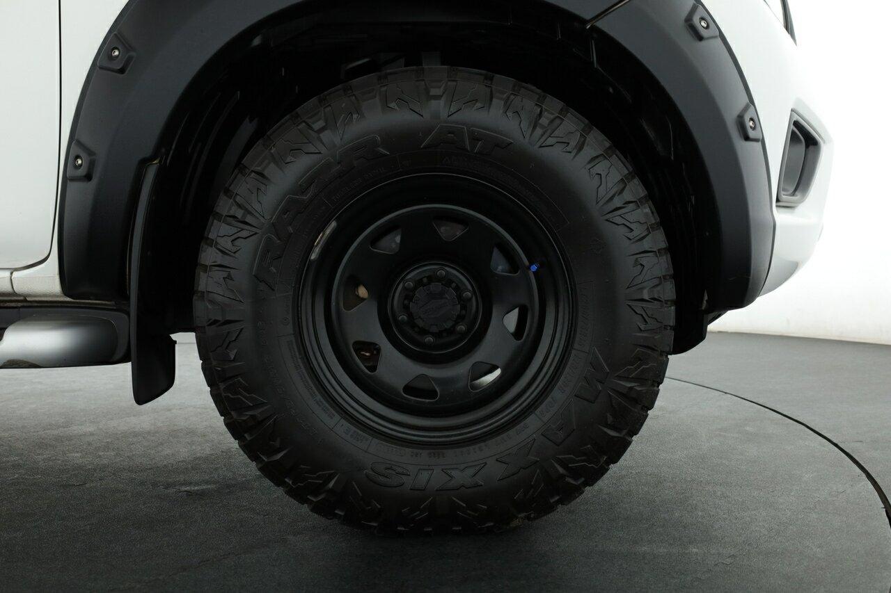 Nissan Navara image 3