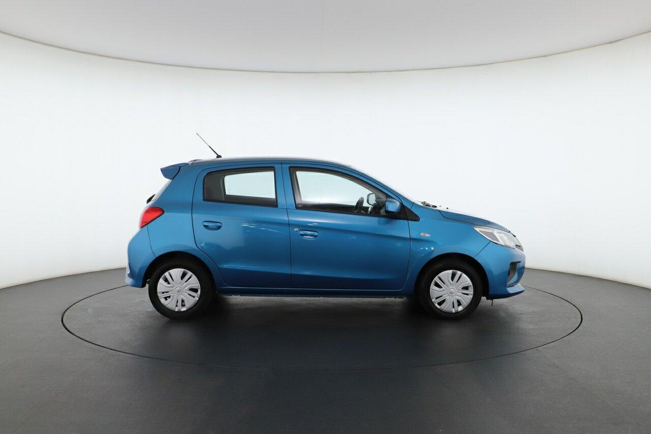 Mitsubishi Mirage image 2