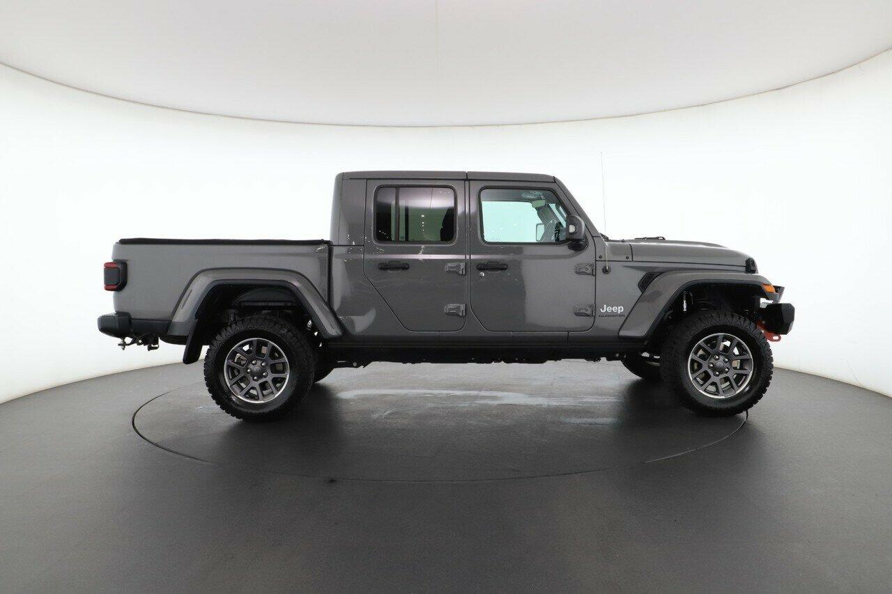 Jeep Gladiator image 3