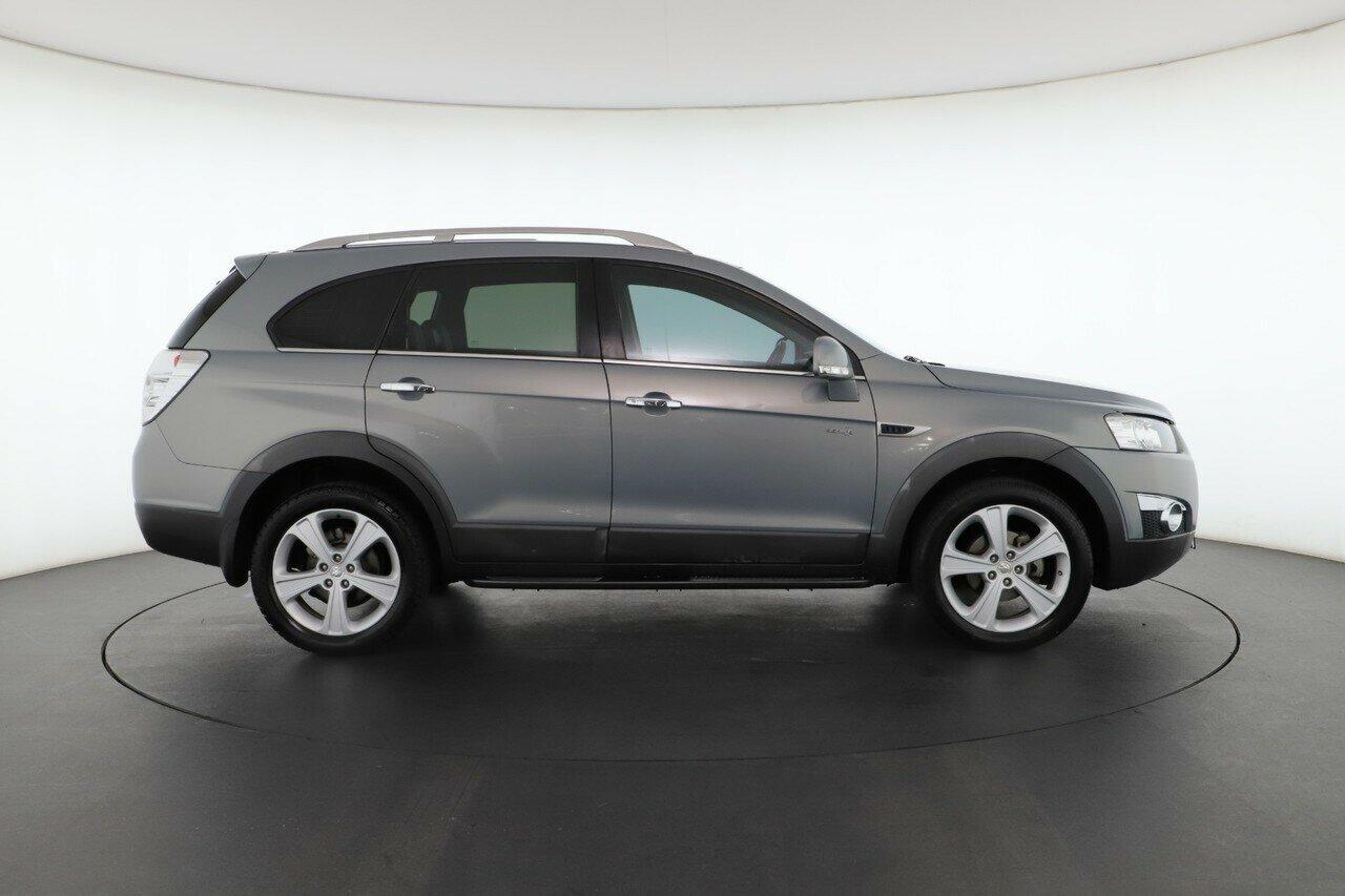 Holden Captiva image 2