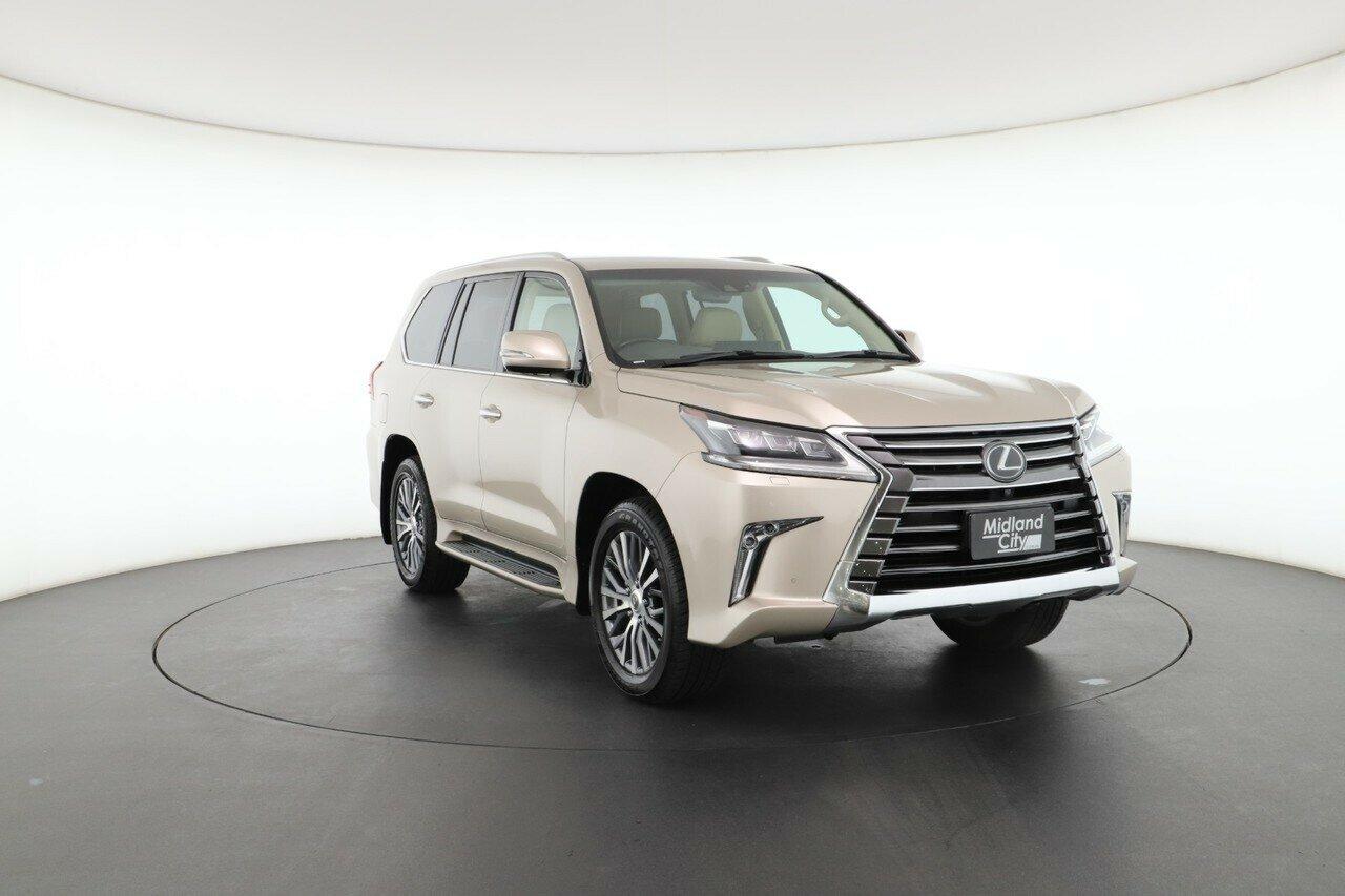 Lexus Lx image 4