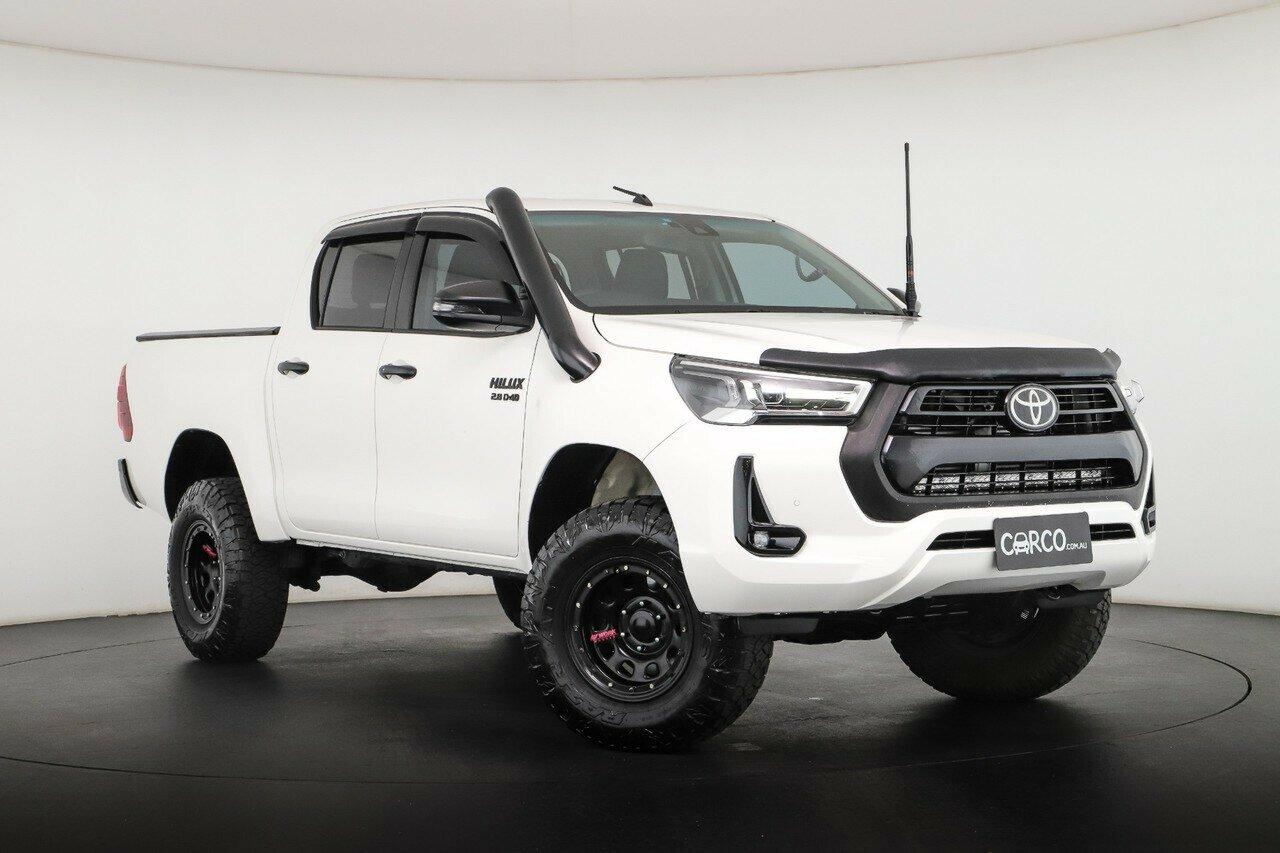 Toyota Hilux image 2
