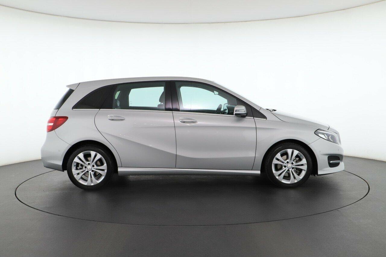 Mercedes Benz B-class image 2