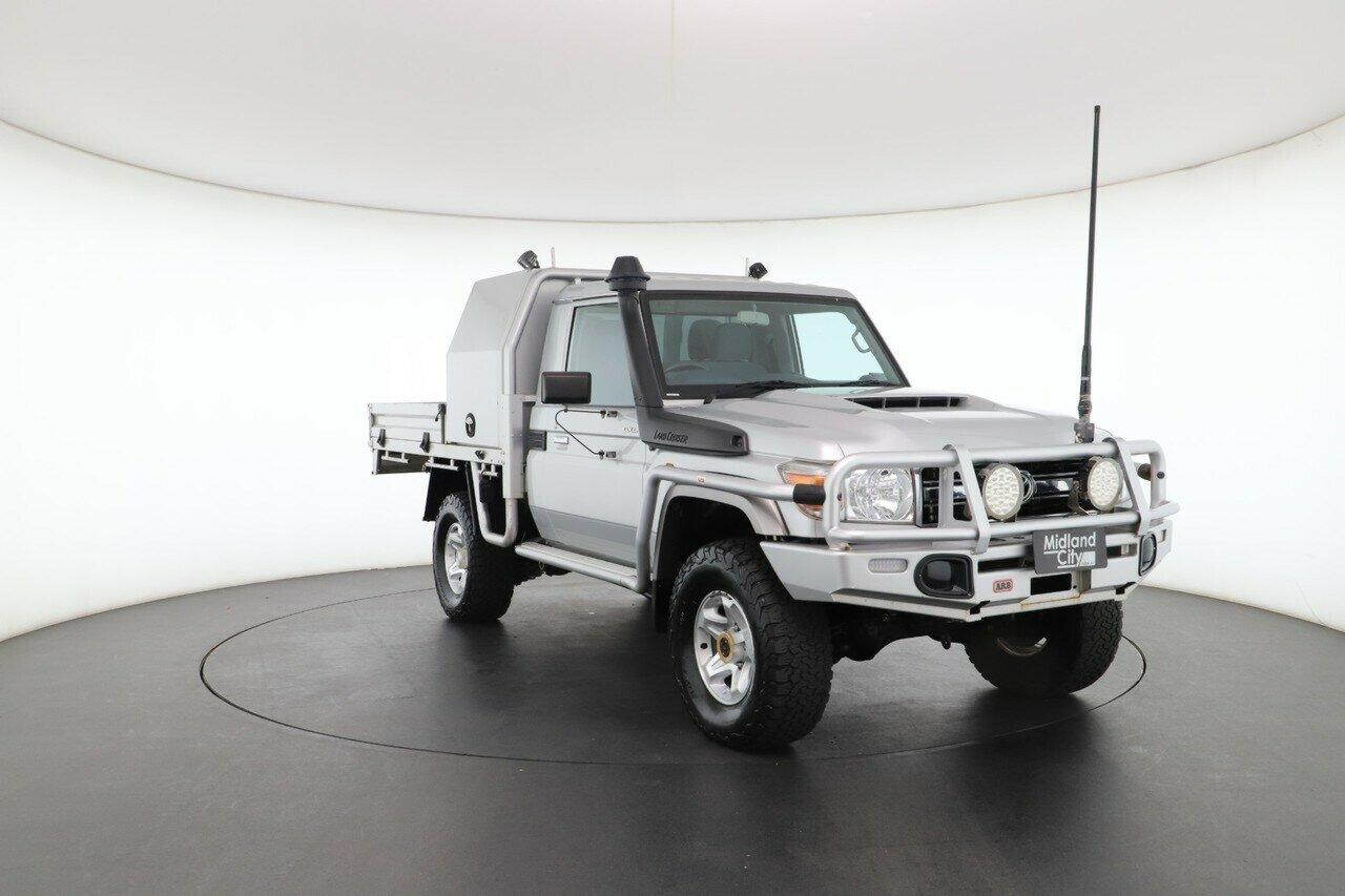 Toyota Landcruiser image 3