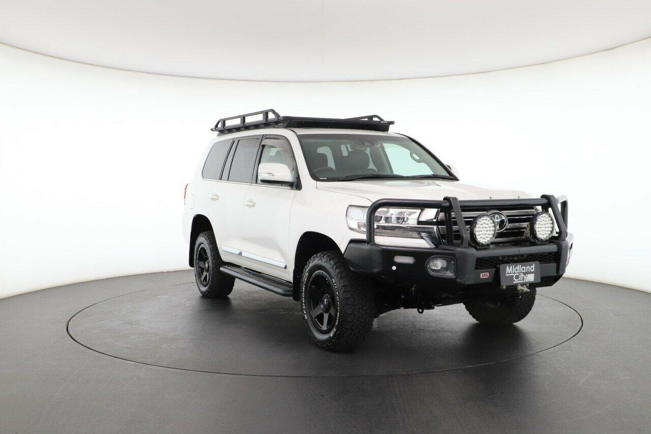 Toyota Landcruiser image 4
