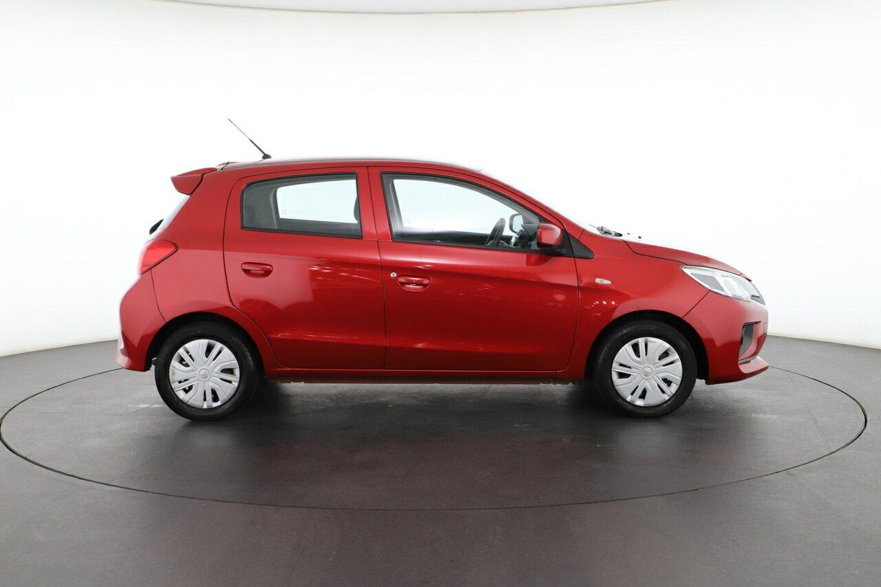 Mitsubishi Mirage image 2
