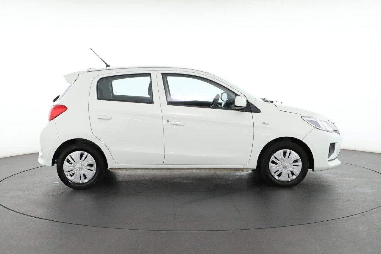 Mitsubishi Mirage image 2