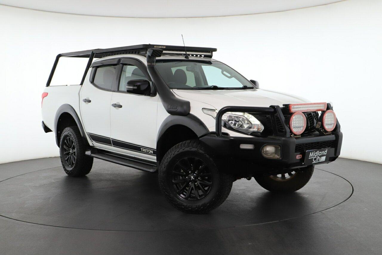 Mitsubishi Triton image 1