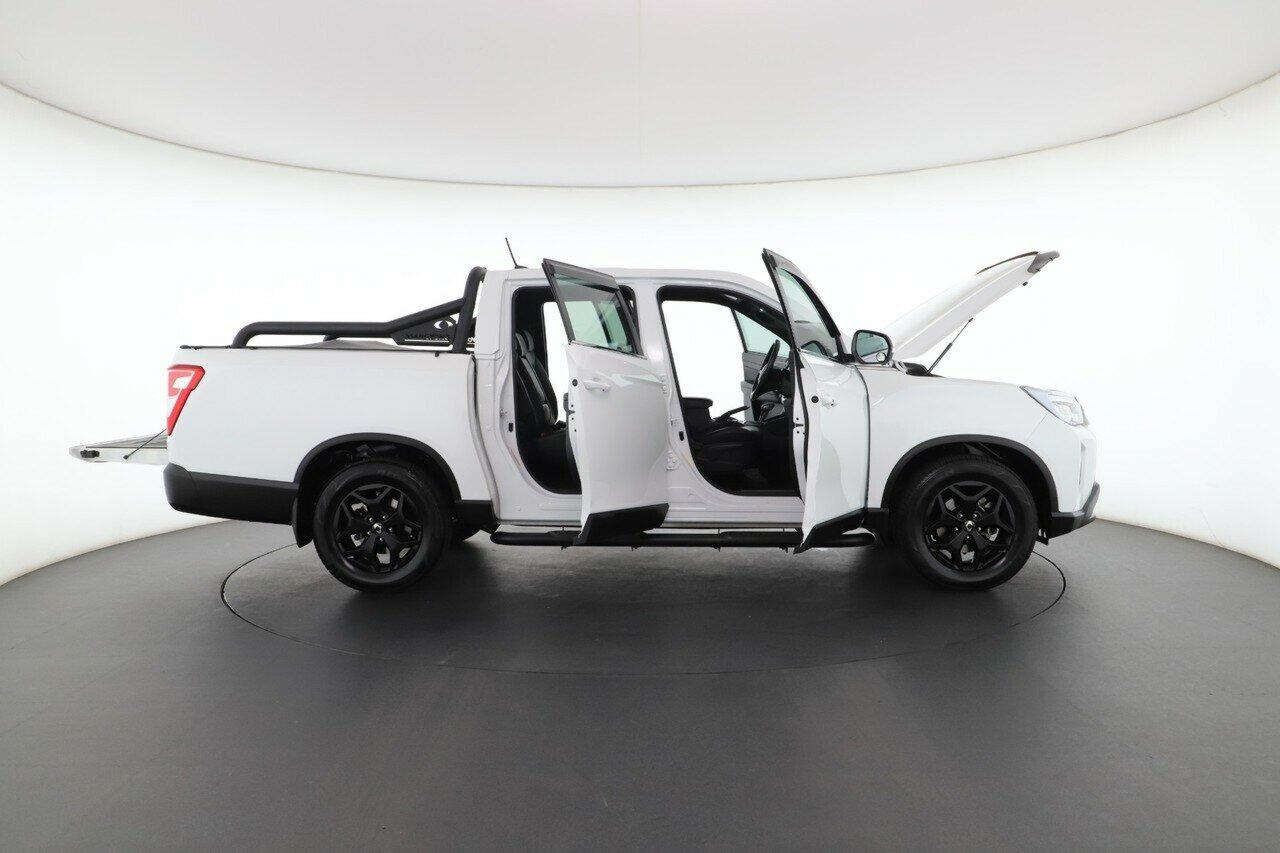 Ssangyong Musso image 2