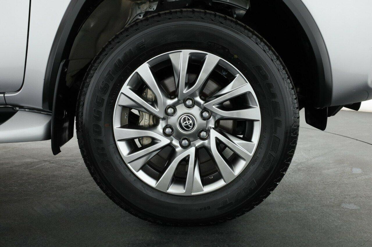 Toyota Fortuner image 3