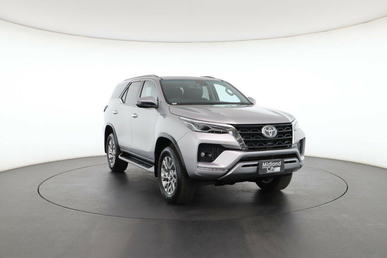 Toyota Fortuner image 4