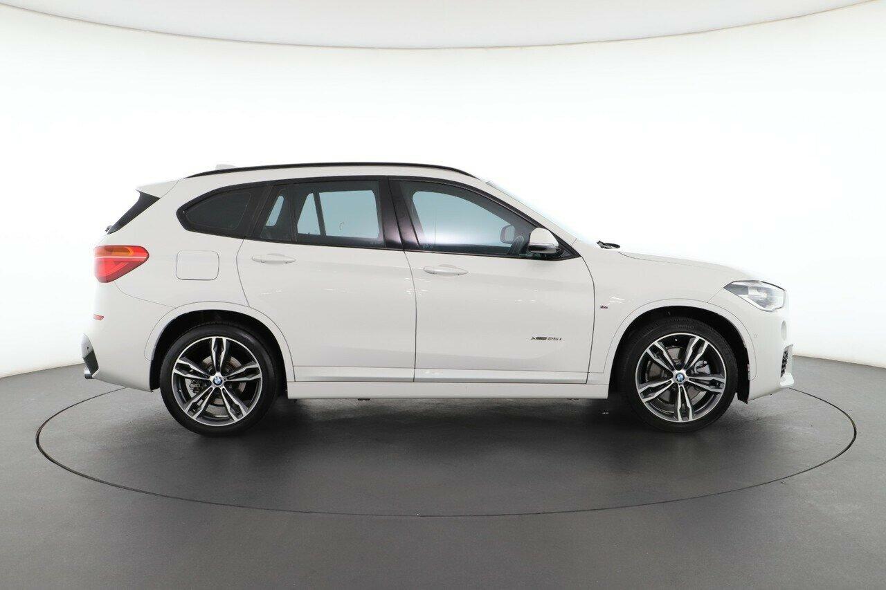 BMW X1 image 2
