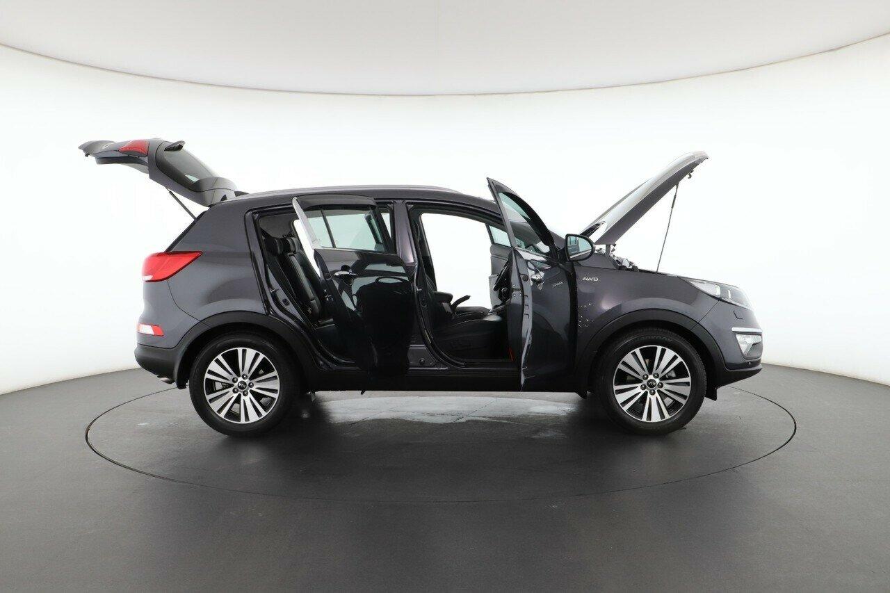 Kia Sportage image 2