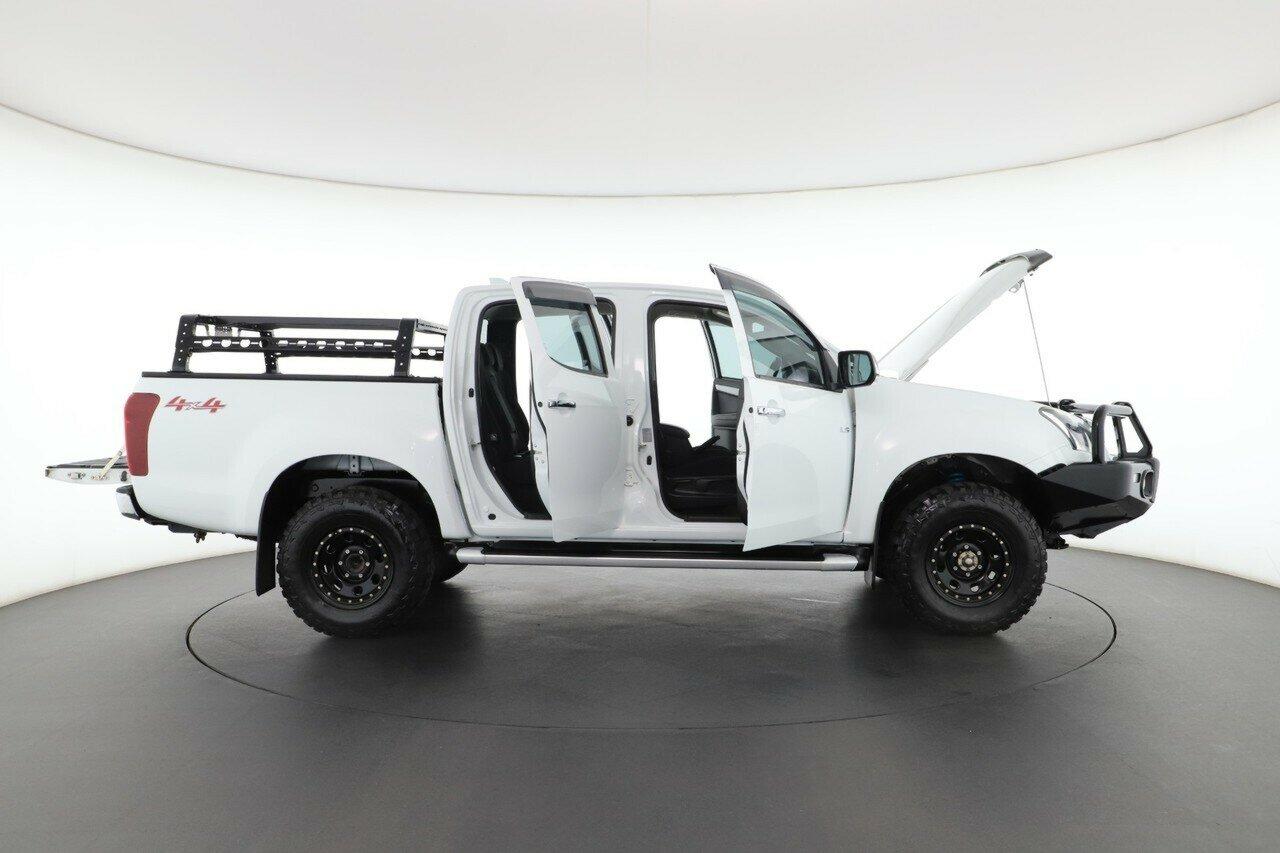 Isuzu D-max image 3