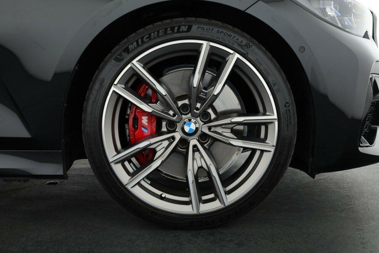 BMW 3 Series image 3