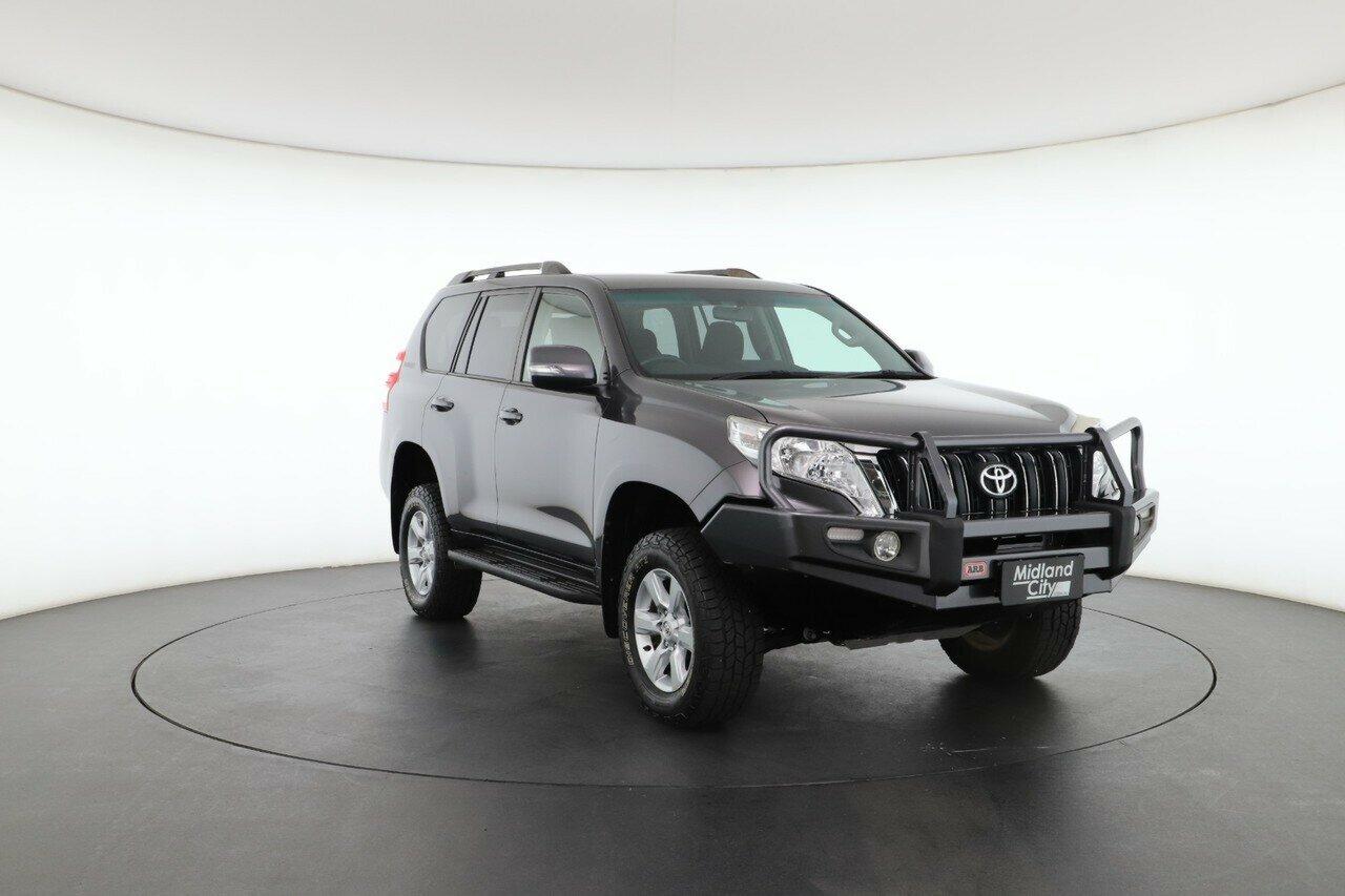 Toyota Landcruiser Prado image 4