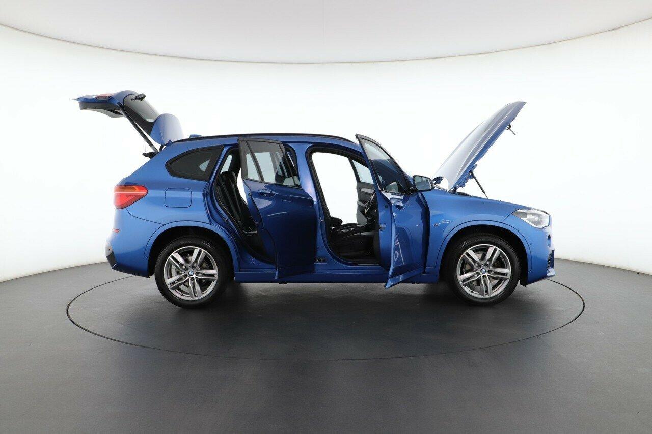 BMW X1 image 2