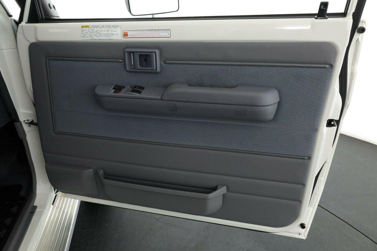 Toyota Landcruiser image 4