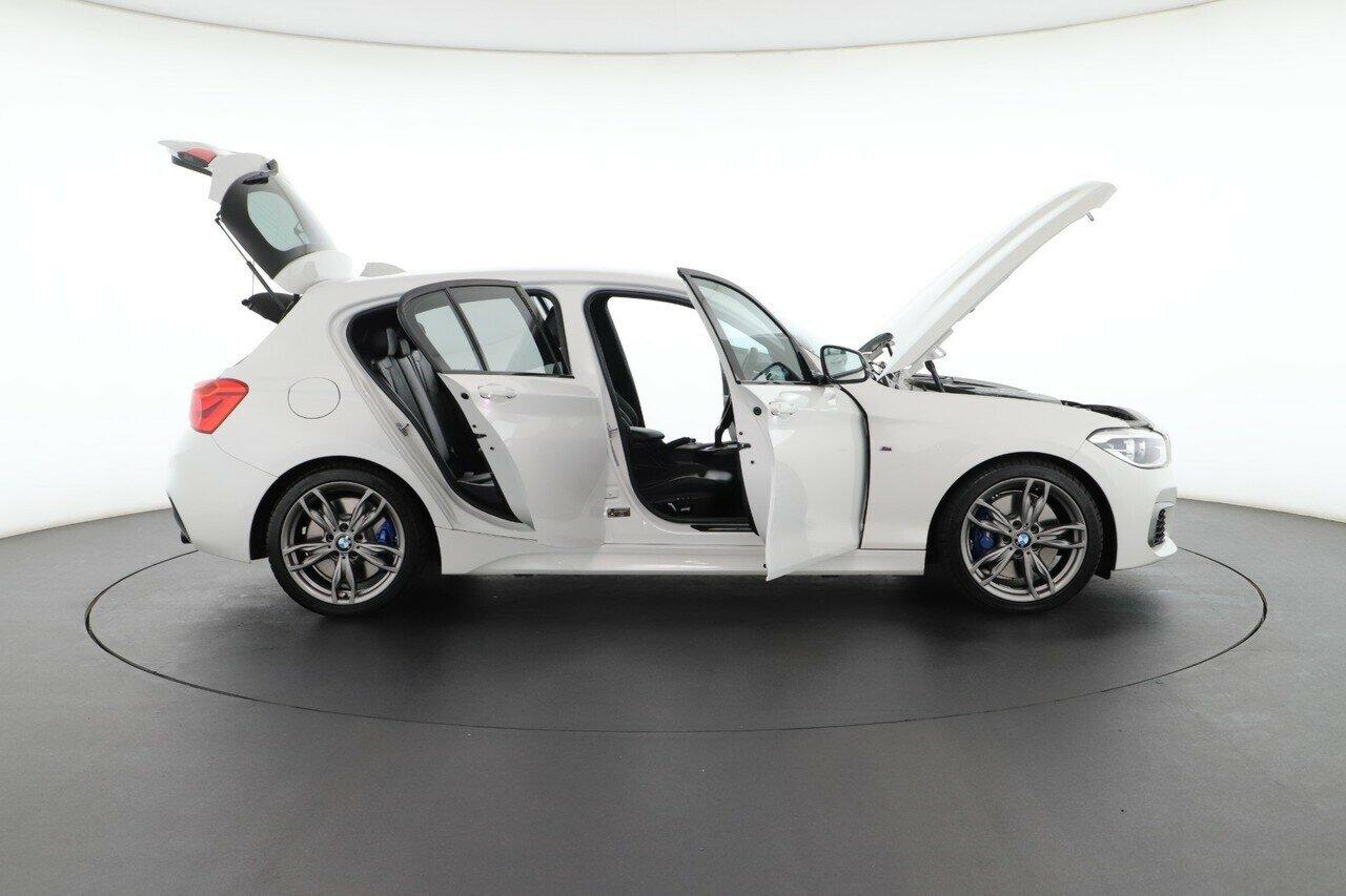 BMW 1 Series image 3