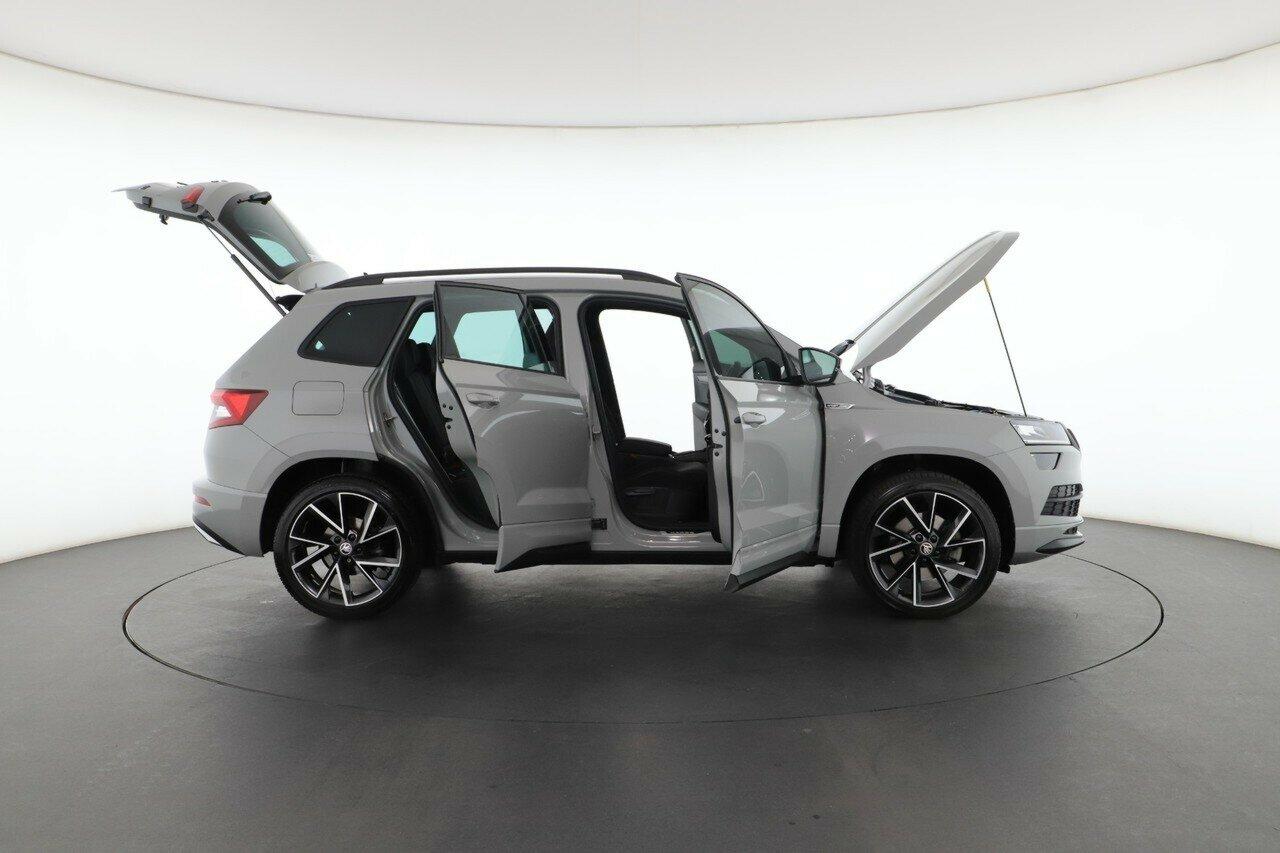 Skoda Karoq image 3