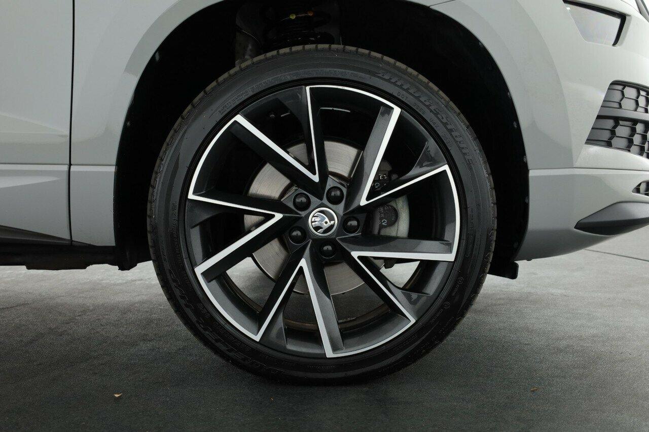 Skoda Karoq image 4
