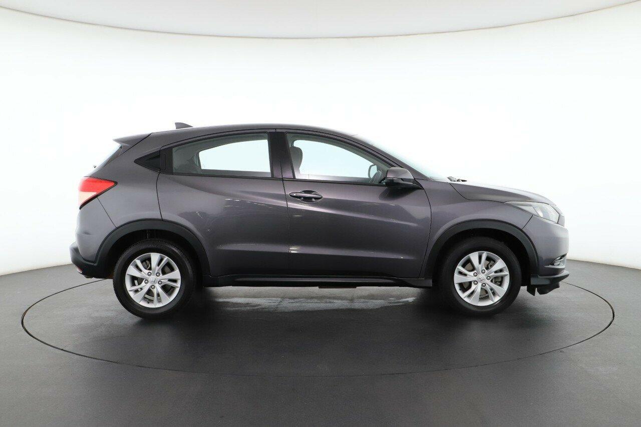 Honda Hr-v image 2