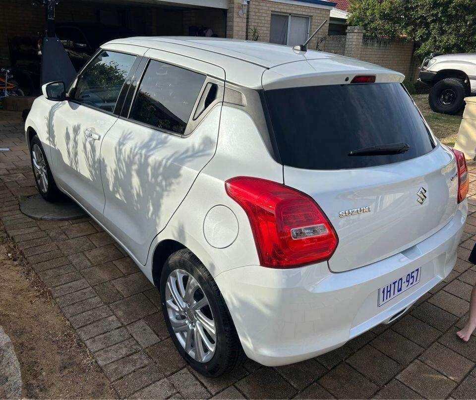 Suzuki Swift image 2