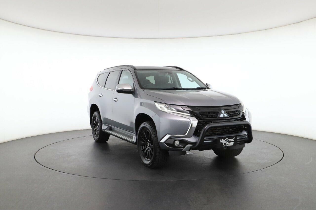 Mitsubishi Pajero Sport image 4