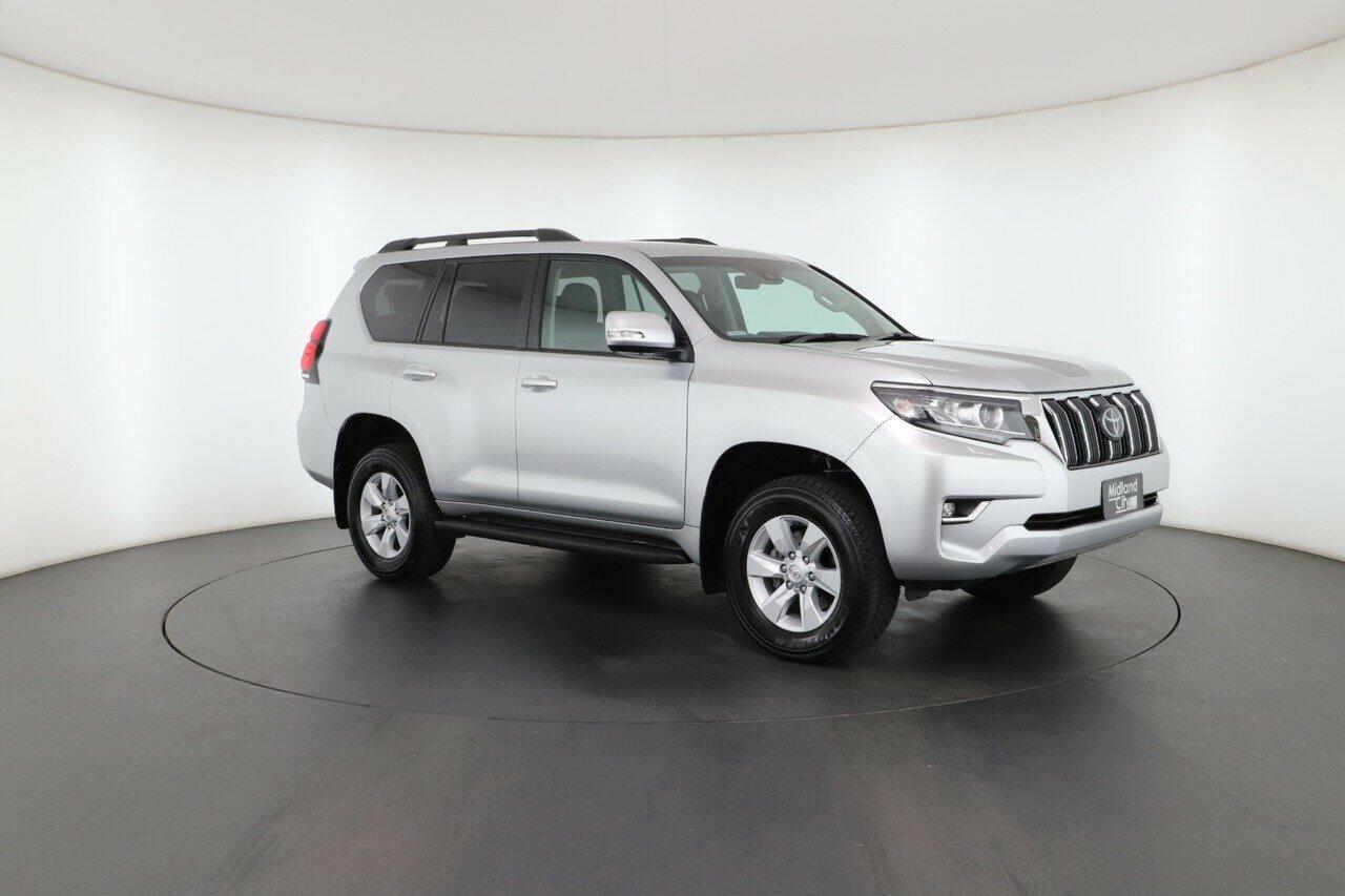Toyota Landcruiser Prado image 2