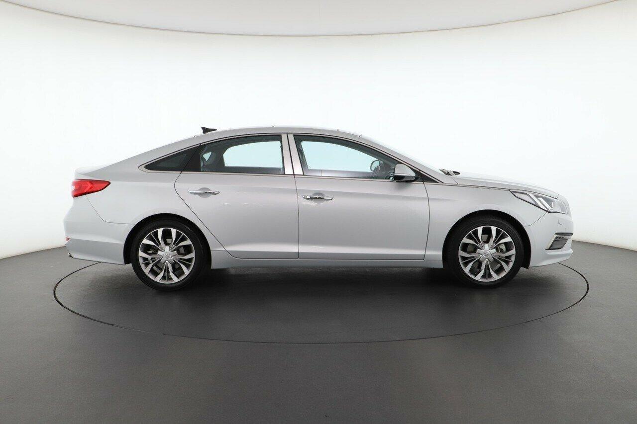 Hyundai Sonata image 2