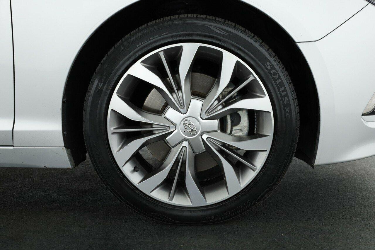 Hyundai Sonata image 3
