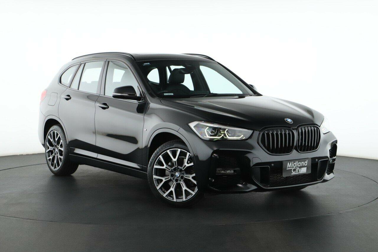 BMW X1 image 1