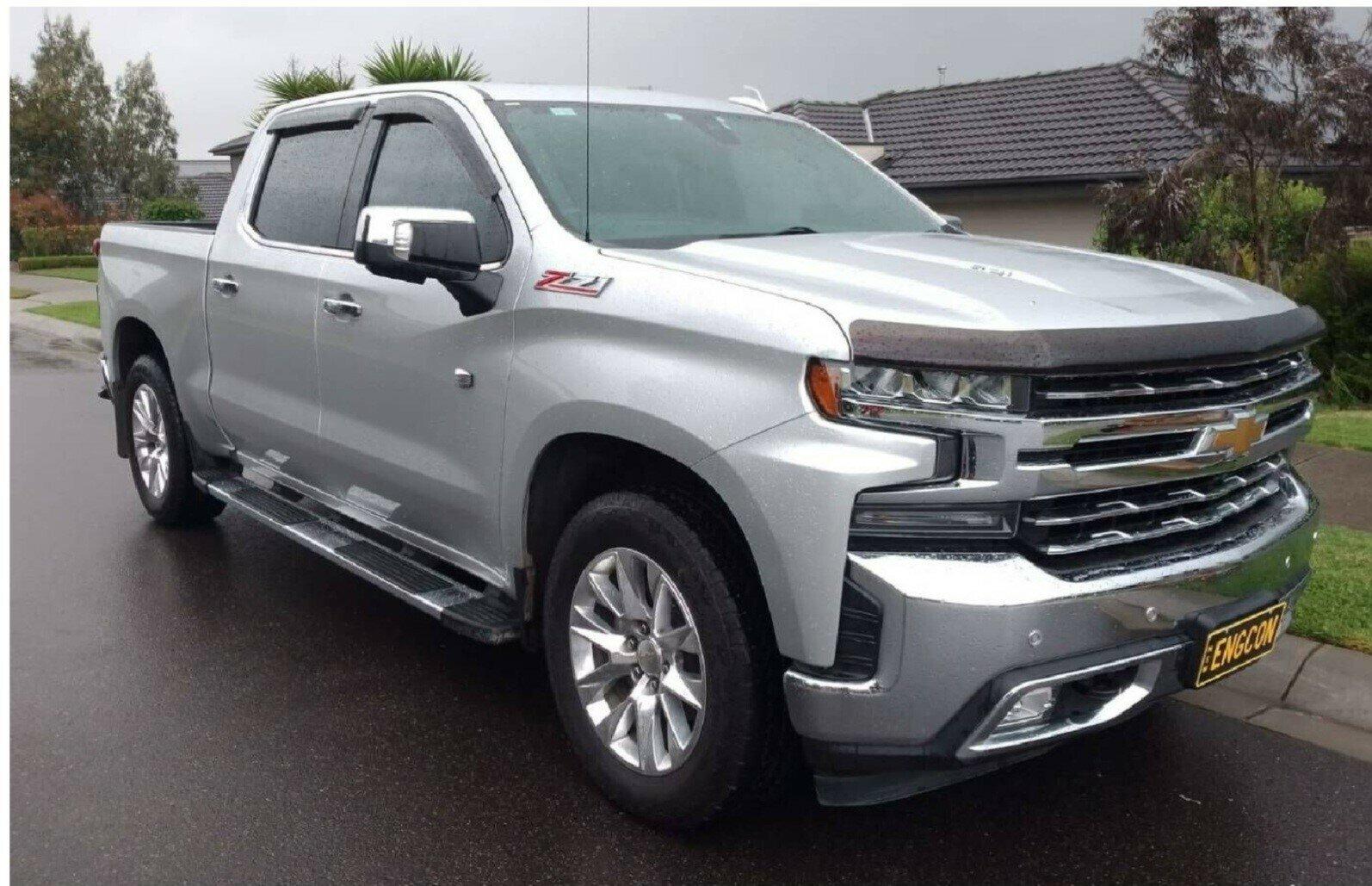 Chevrolet Silverado image 1