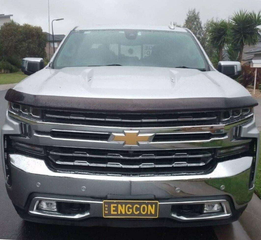 Chevrolet Silverado image 2