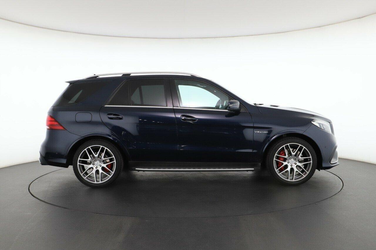 Mercedes Benz Gle-class image 2