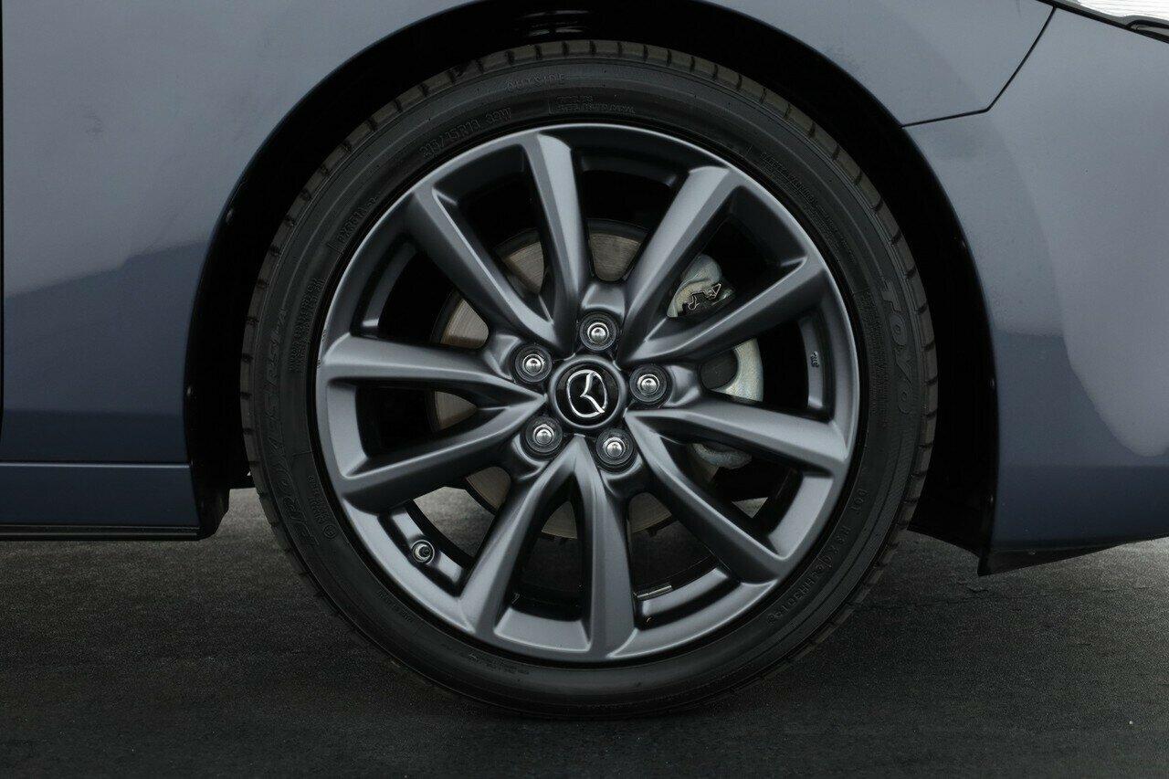 Mazda 3 image 4