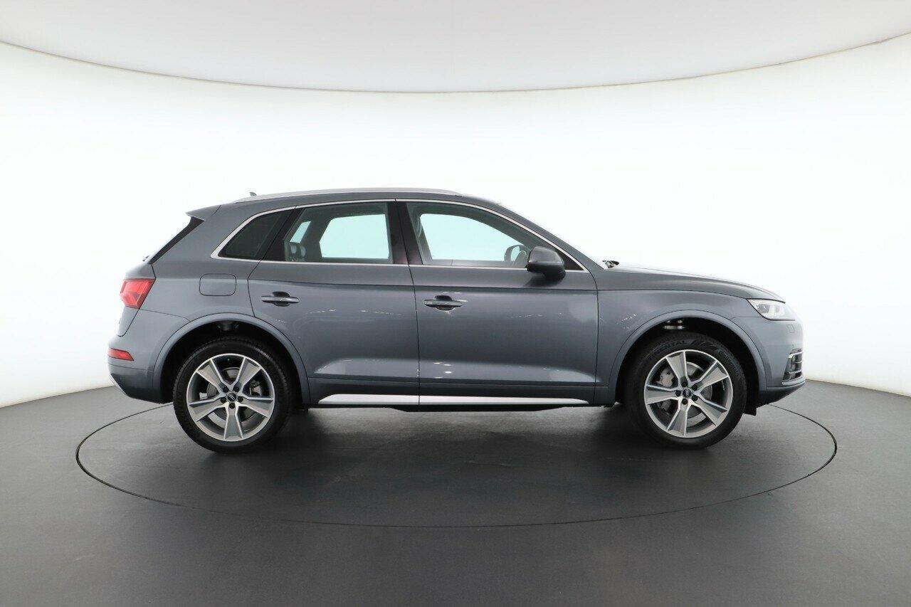 Audi Q5 image 2
