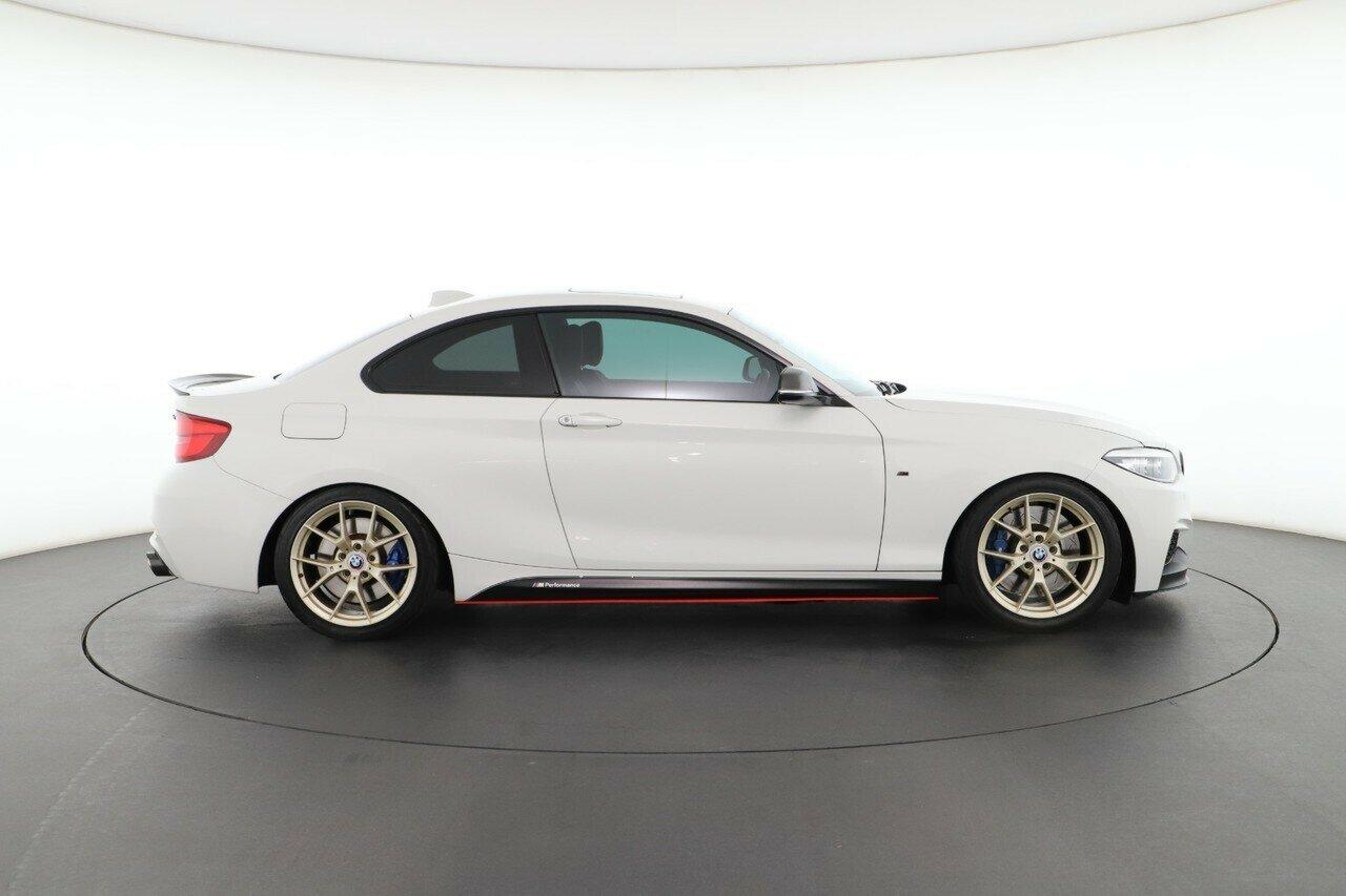 BMW 2 Series image 3
