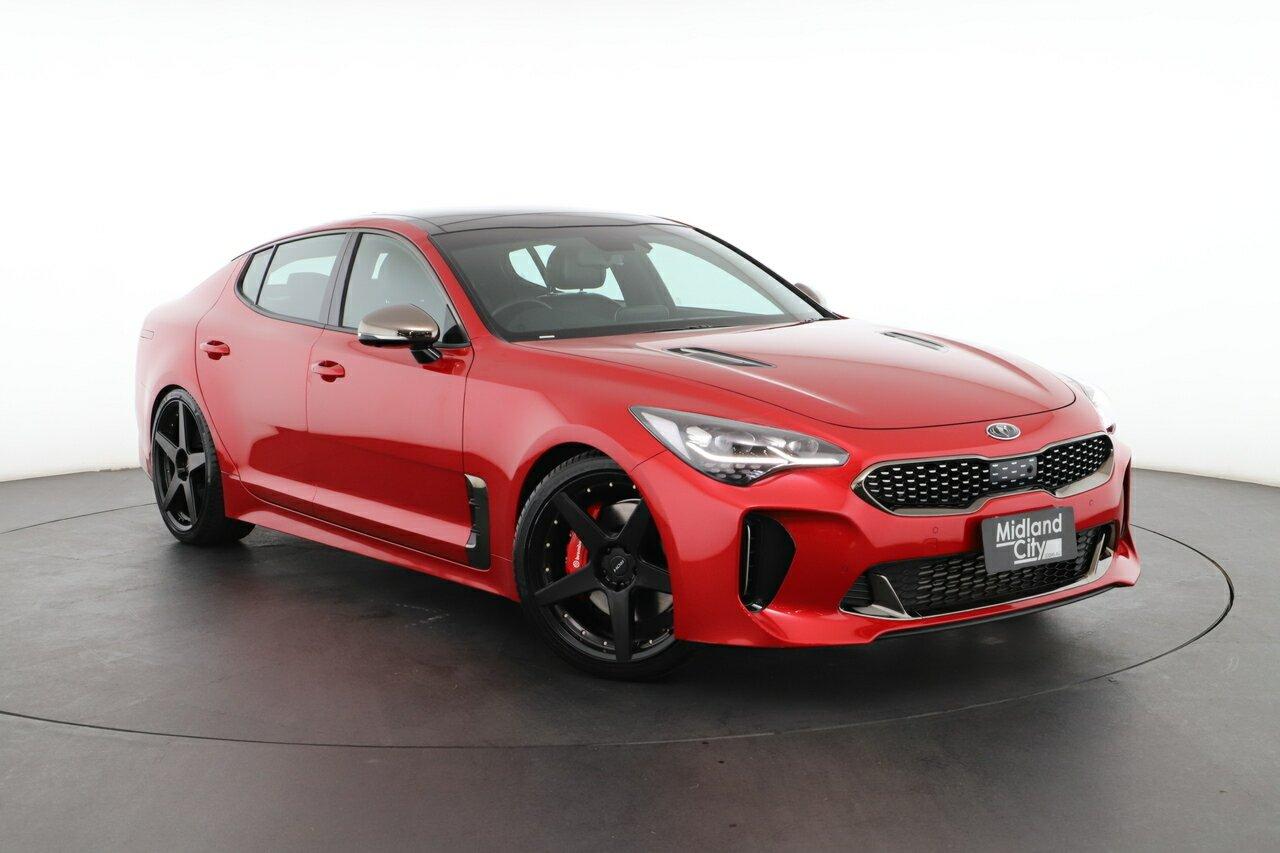 Kia Stinger image 1
