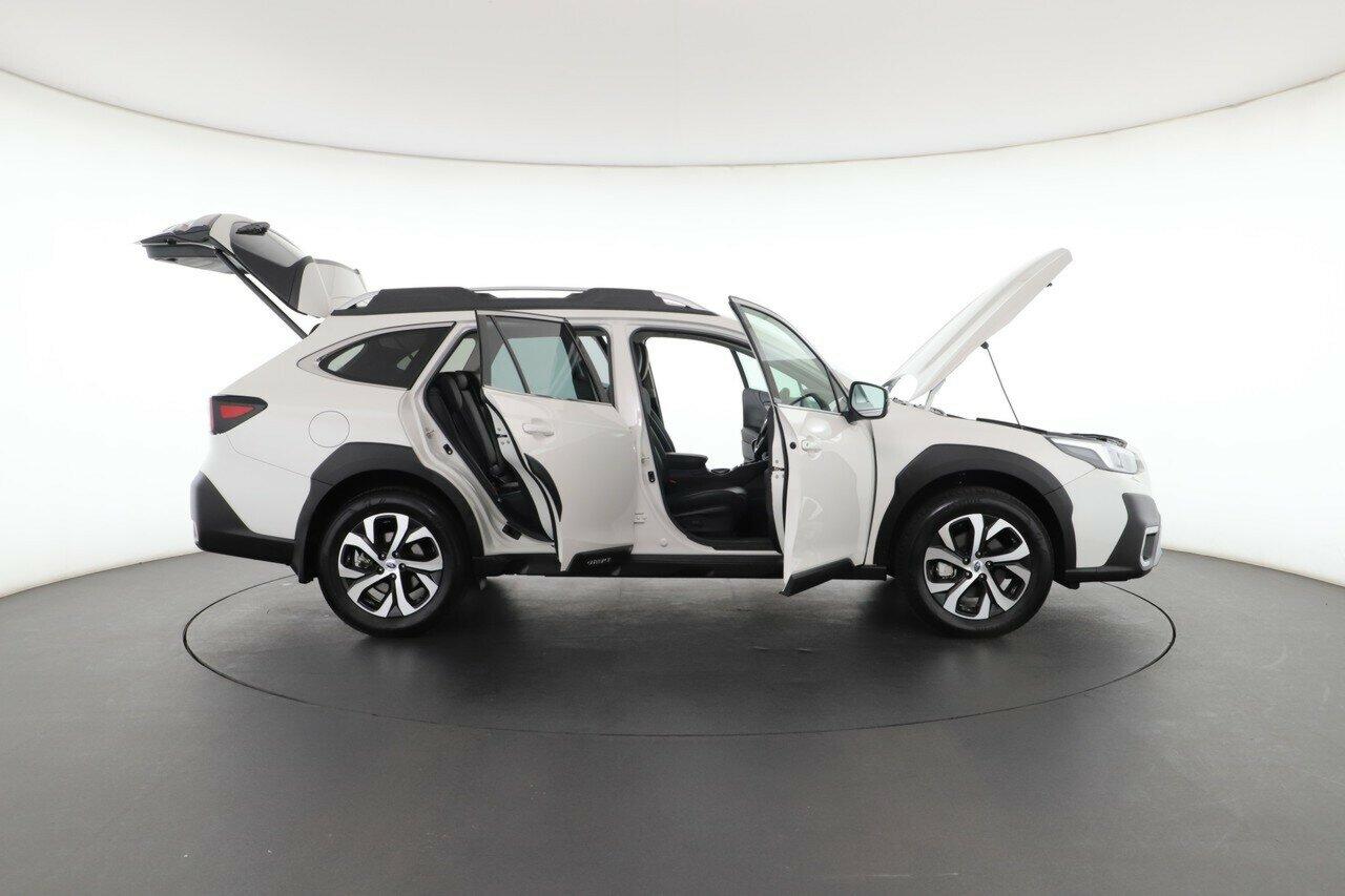 Subaru Outback image 2