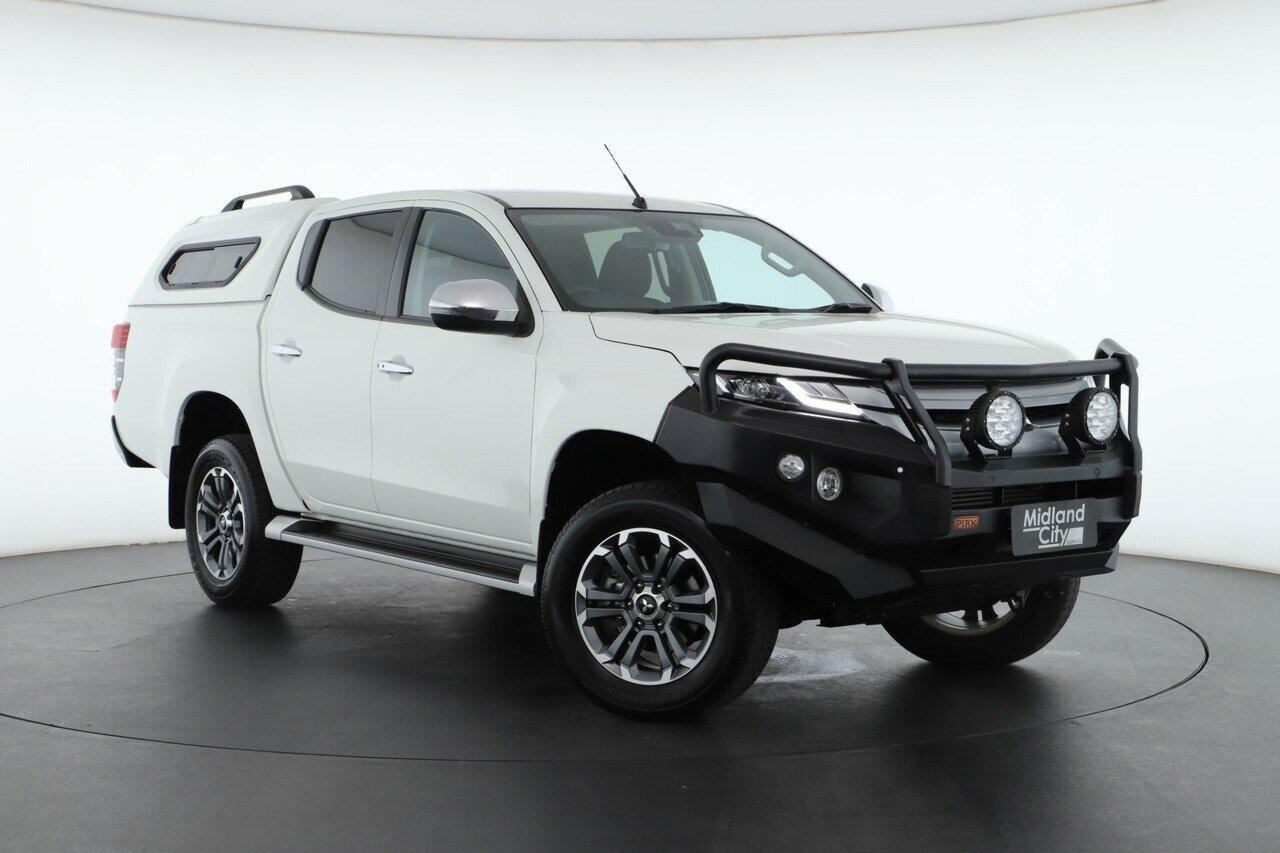 Mitsubishi Triton image 1