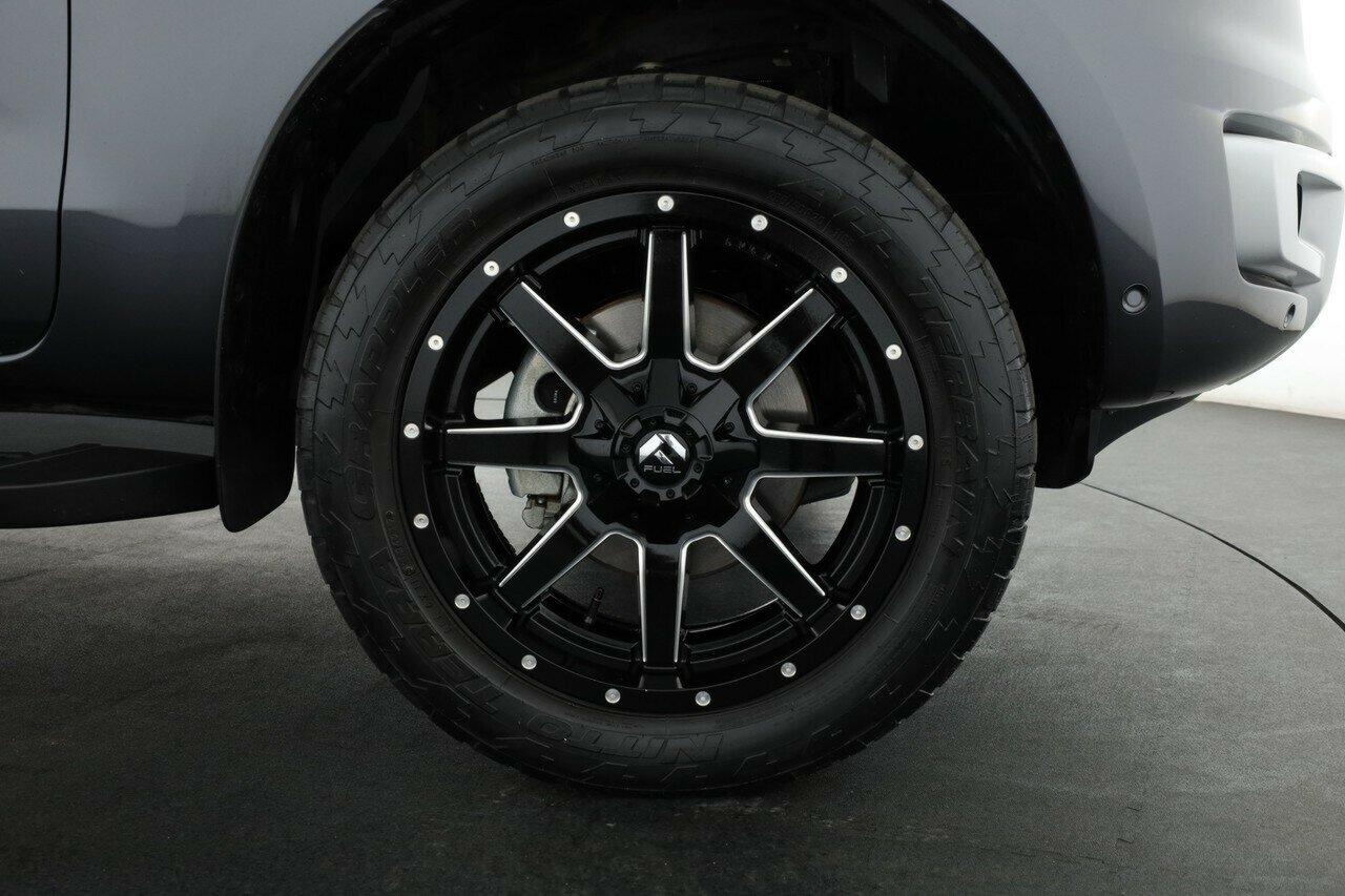 Ford Everest image 3